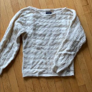 Abercrombie Ivory Cable knit sweater